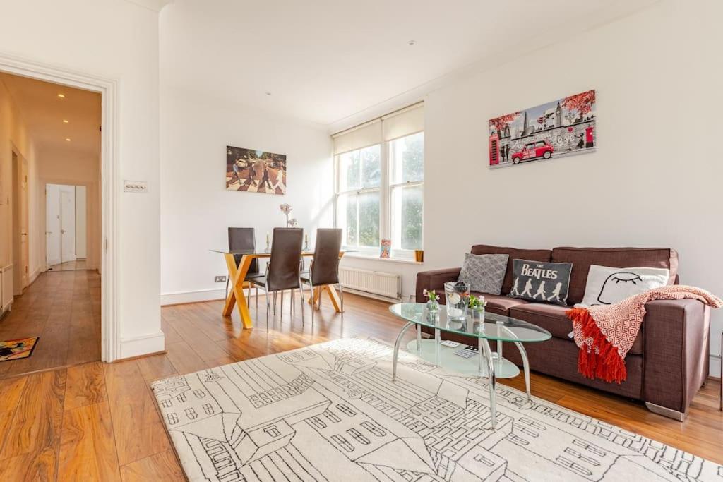 2 Bedroom Flat In St Johns Wood London Exteriör bild